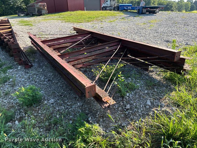 image for item FC1943 (5) 40' steel trusses