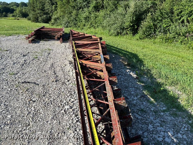 image for item FC1943 (5) 40' steel trusses