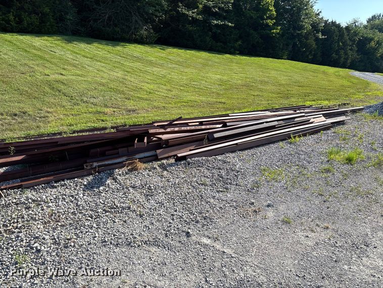 image for item FC1944 Approximately 50 steel beams