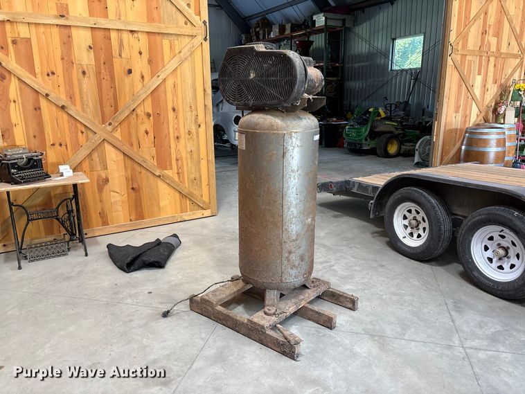 image for item FC1955 Ingersoll-Rand IR5E6VA air compressor