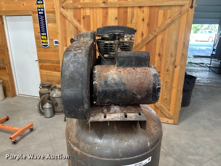 image for item FC1955 Ingersoll-Rand IR5E6VA air compressor
