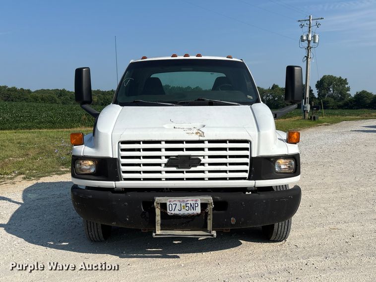 image for item FC1963 2003 Chevrolet C4500 truck cab and chassis