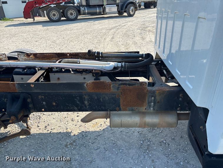 image for item FC1963 2003 Chevrolet C4500 truck cab and chassis