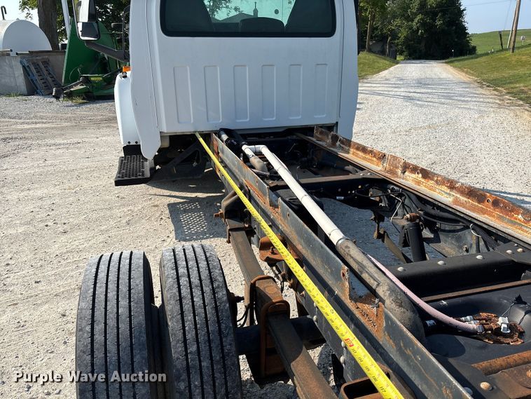 image for item FC1963 2003 Chevrolet C4500 truck cab and chassis
