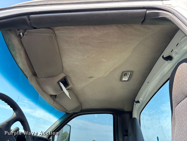image for item FC1963 2003 Chevrolet C4500 truck cab and chassis