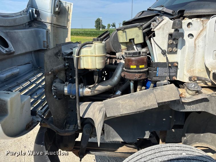 image for item FC1963 2003 Chevrolet C4500 truck cab and chassis