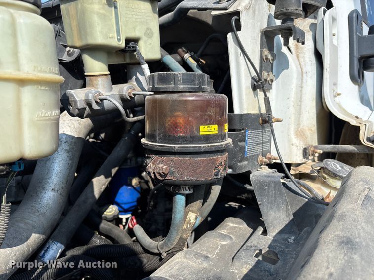 image for item FC1963 2003 Chevrolet C4500 truck cab and chassis