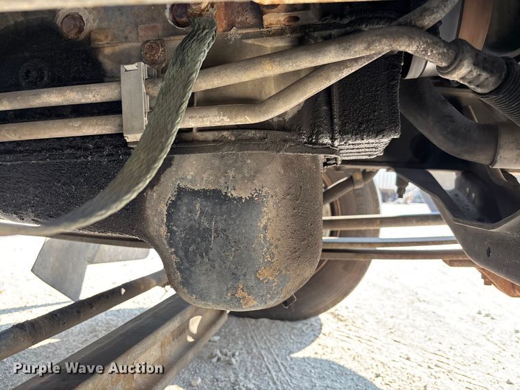 image for item FC1963 2003 Chevrolet C4500 truck cab and chassis