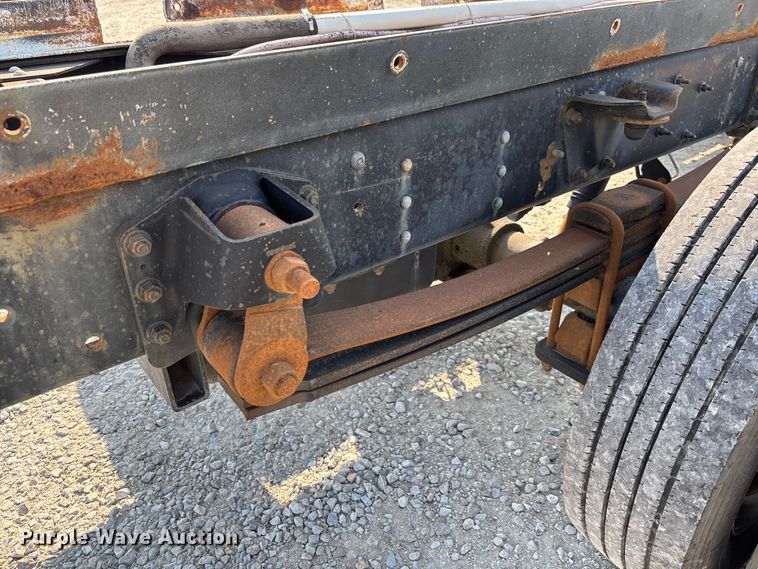 image for item FC1963 2003 Chevrolet C4500 truck cab and chassis