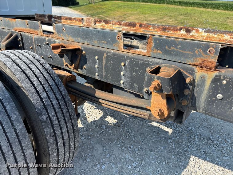 image for item FC1963 2003 Chevrolet C4500 truck cab and chassis