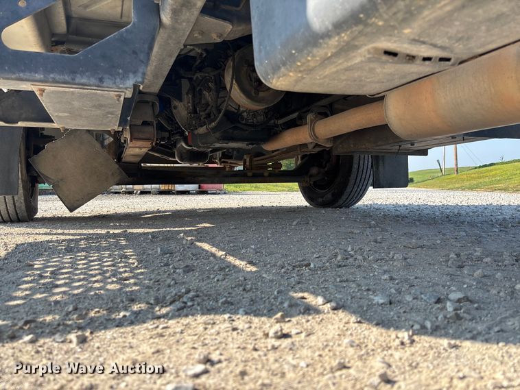 image for item FC1963 2003 Chevrolet C4500 truck cab and chassis