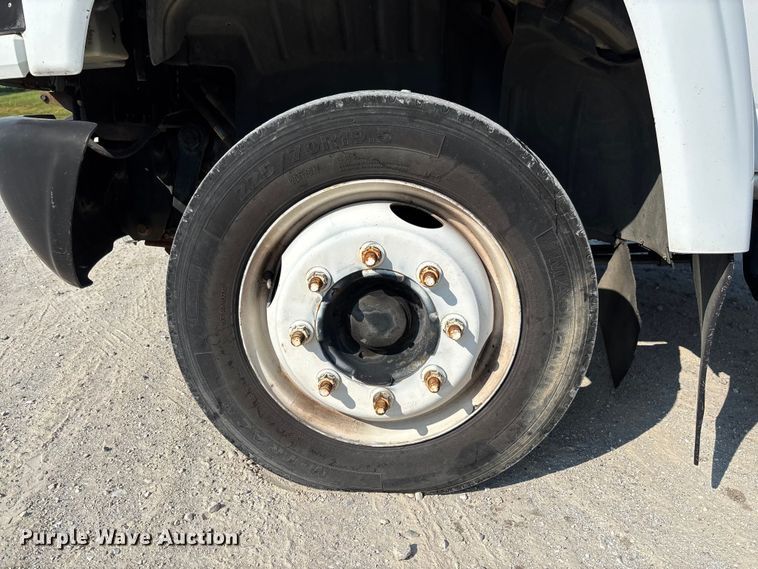 image for item FC1963 2003 Chevrolet C4500 truck cab and chassis