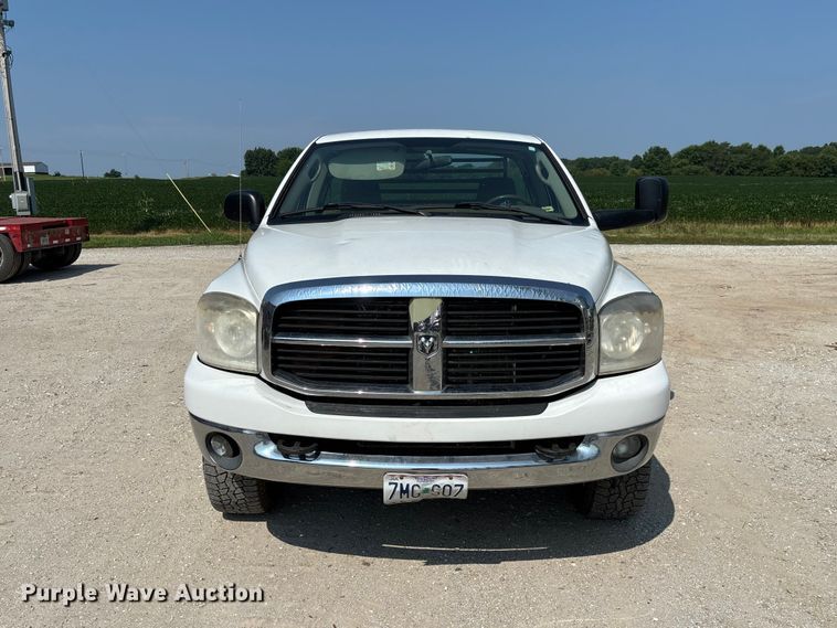 image for item FC1964 2007 Dodge Ram 2500 bale bed pickup truck