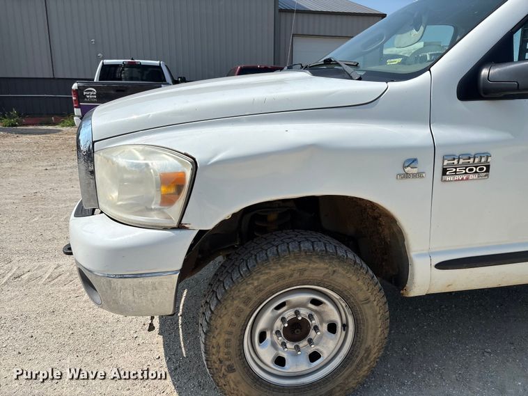 image for item FC1964 2007 Dodge Ram 2500 bale bed pickup truck