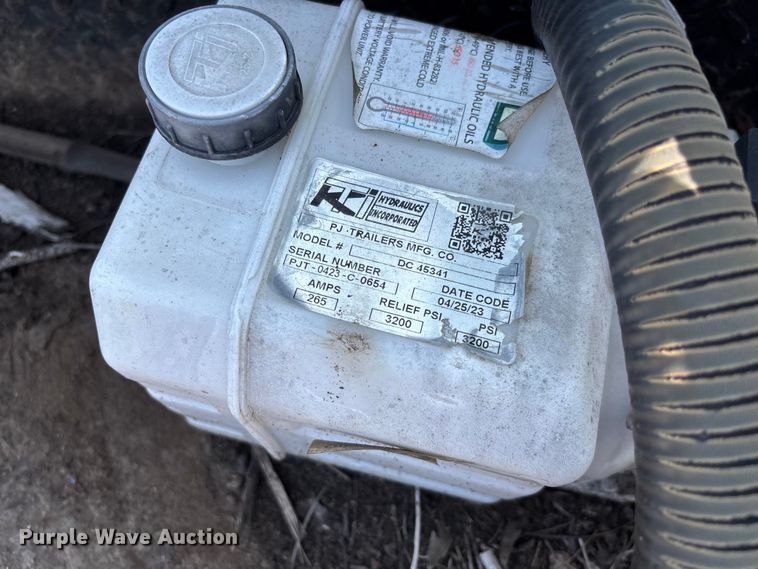 image for item FC1964 2007 Dodge Ram 2500 bale bed pickup truck