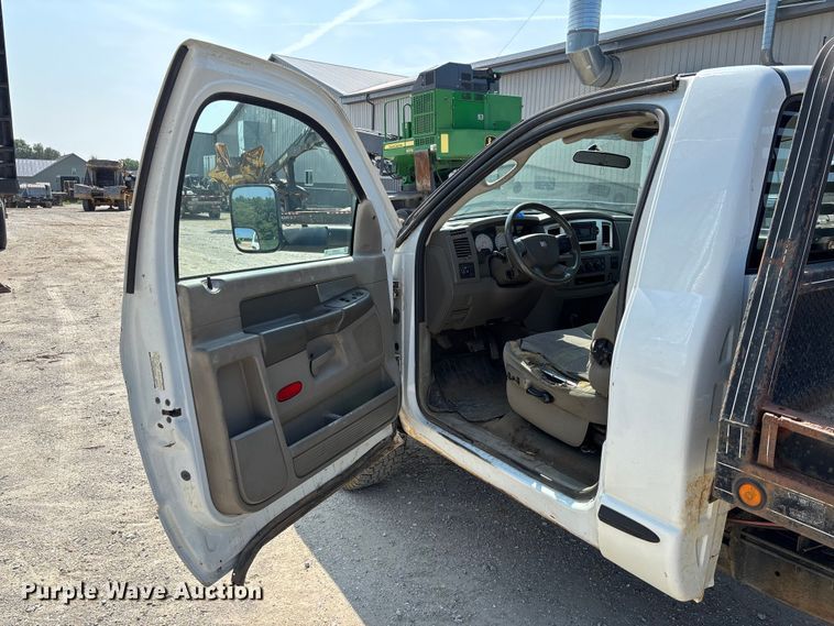 image for item FC1964 2007 Dodge Ram 2500 bale bed pickup truck