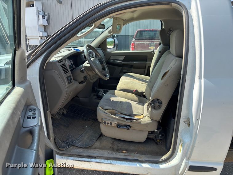 image for item FC1964 2007 Dodge Ram 2500 bale bed pickup truck