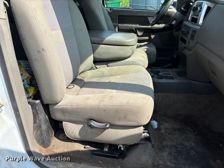 image for item FC1964 2007 Dodge Ram 2500 bale bed pickup truck