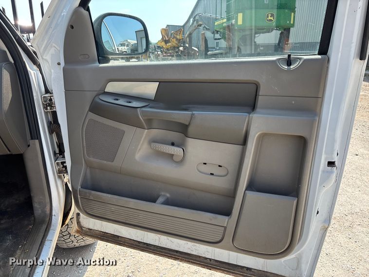 image for item FC1964 2007 Dodge Ram 2500 bale bed pickup truck