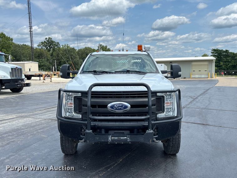 image for item FC1979 2017 Ford F450 Super Duty XL Ext. Cab flatbed truck