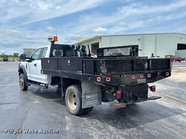 image for item FC1979 2017 Ford F450 Super Duty XL Ext. Cab flatbed truck