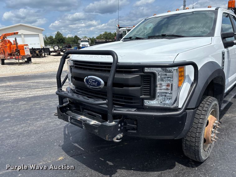 image for item FC1979 2017 Ford F450 Super Duty XL Ext. Cab flatbed truck