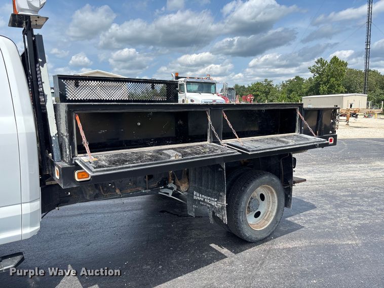 image for item FC1979 2017 Ford F450 Super Duty XL Ext. Cab flatbed truck