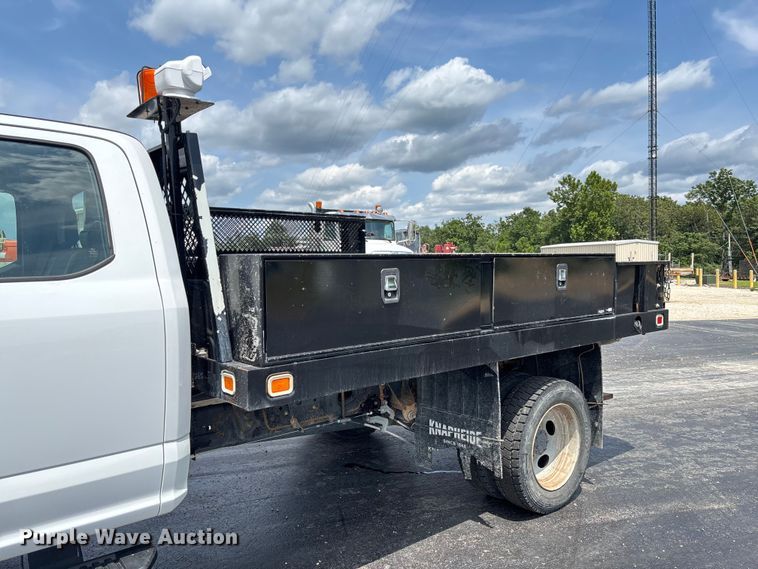image for item FC1979 2017 Ford F450 Super Duty XL Ext. Cab flatbed truck