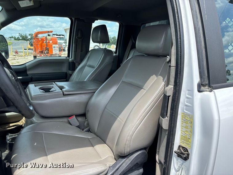 image for item FC1979 2017 Ford F450 Super Duty XL Ext. Cab flatbed truck