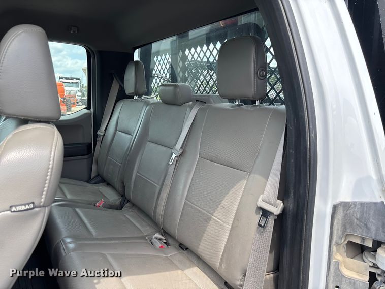 image for item FC1979 2017 Ford F450 Super Duty XL Ext. Cab flatbed truck