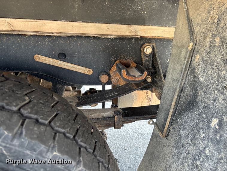 image for item FC1979 2017 Ford F450 Super Duty XL Ext. Cab flatbed truck
