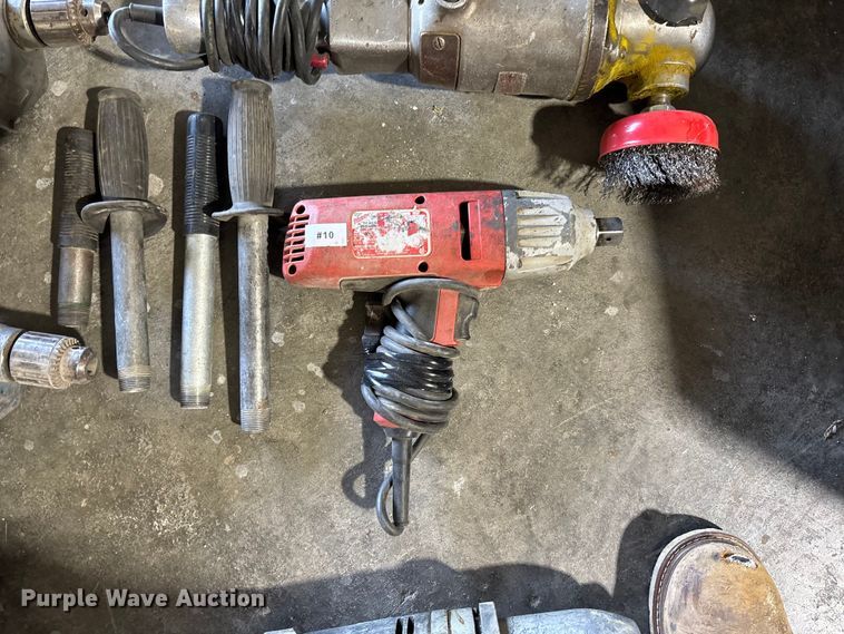 image for item FC1981 Tools