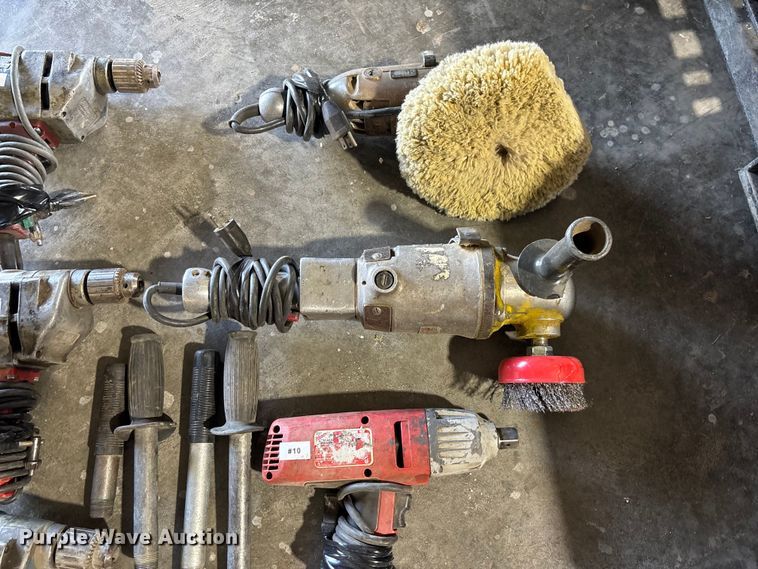 image for item FC1981 Tools