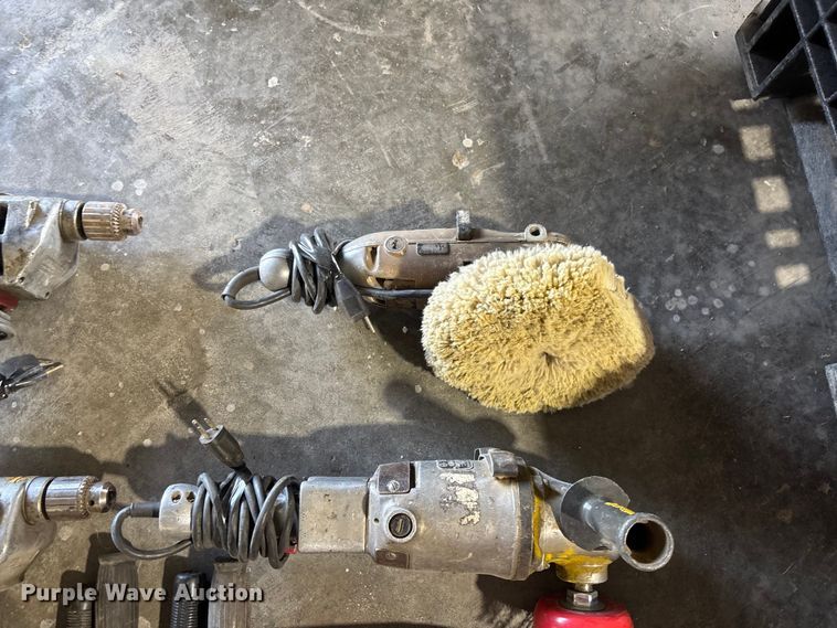 image for item FC1981 Tools