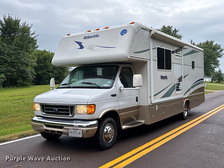 2005 Ford E450 Super Duty Atlantis Holiday Rambler RV