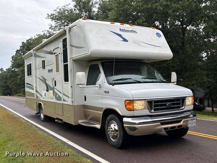 image for item FC1982 2005 Ford E450 Super Duty Atlantis Holiday Rambler RV