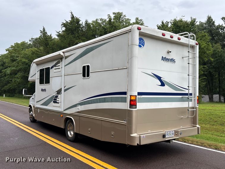 image for item FC1982 2005 Ford E450 Super Duty Atlantis Holiday Rambler RV
