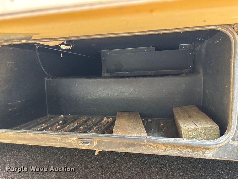 image for item FC1982 2005 Ford E450 Super Duty Atlantis Holiday Rambler RV