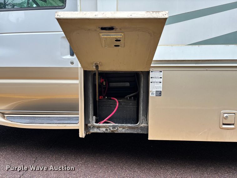 image for item FC1982 2005 Ford E450 Super Duty Atlantis Holiday Rambler RV