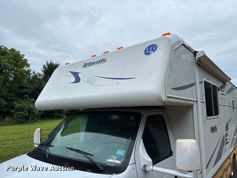 image for item FC1982 2005 Ford E450 Super Duty Atlantis Holiday Rambler RV