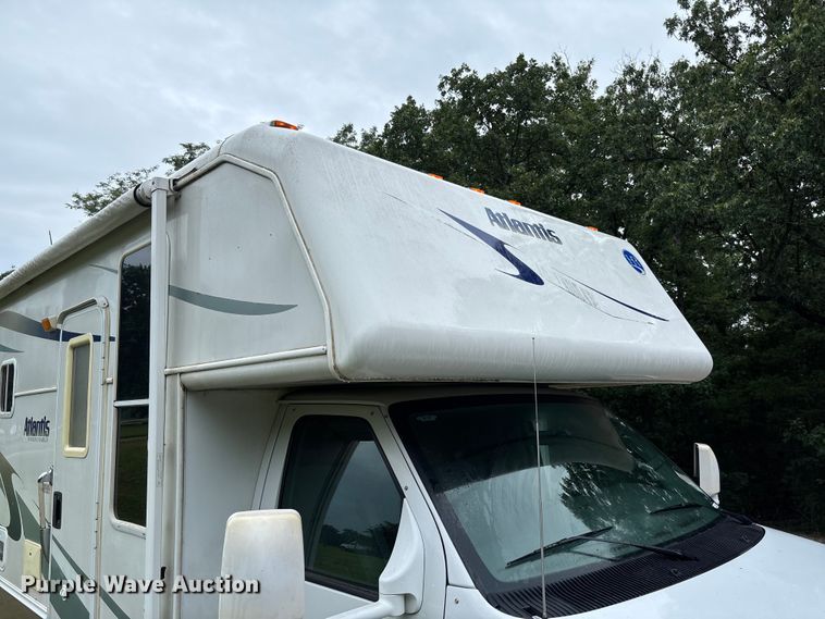 image for item FC1982 2005 Ford E450 Super Duty Atlantis Holiday Rambler RV