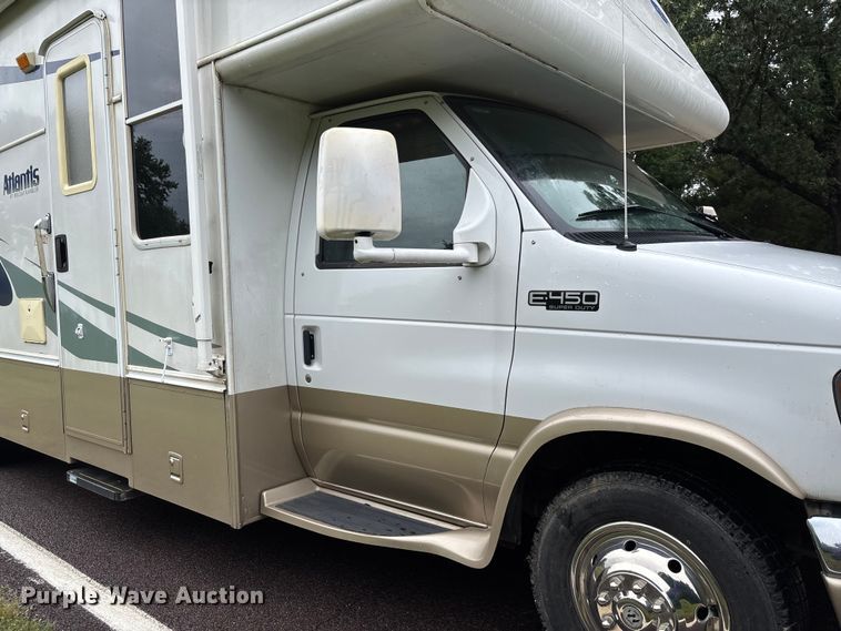 image for item FC1982 2005 Ford E450 Super Duty Atlantis Holiday Rambler RV