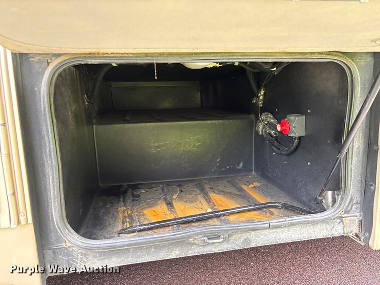 image for item FC1982 2005 Ford E450 Super Duty Atlantis Holiday Rambler RV
