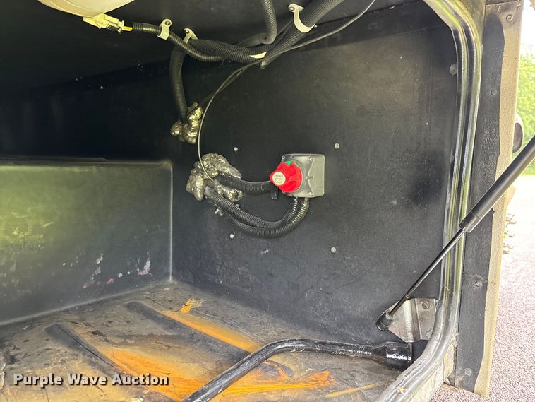 image for item FC1982 2005 Ford E450 Super Duty Atlantis Holiday Rambler RV