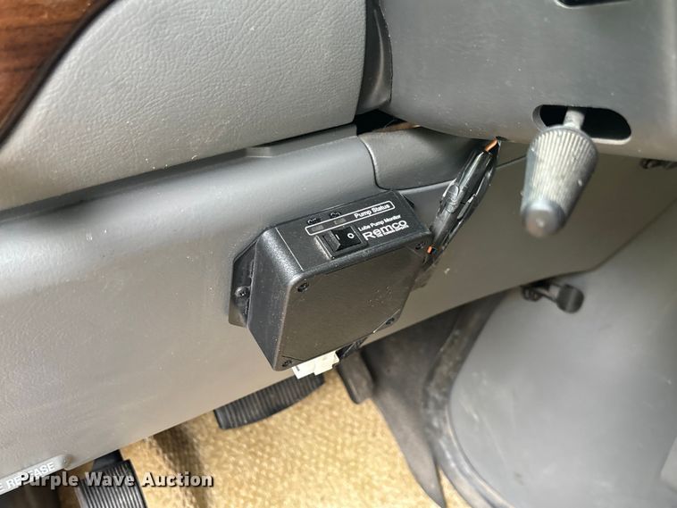 image for item FC1982 2005 Ford E450 Super Duty Atlantis Holiday Rambler RV