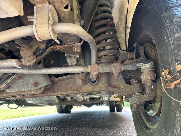 image for item FC1982 2005 Ford E450 Super Duty Atlantis Holiday Rambler RV