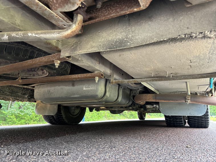 image for item FC1982 2005 Ford E450 Super Duty Atlantis Holiday Rambler RV