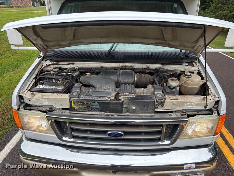 image for item FC1982 2005 Ford E450 Super Duty Atlantis Holiday Rambler RV