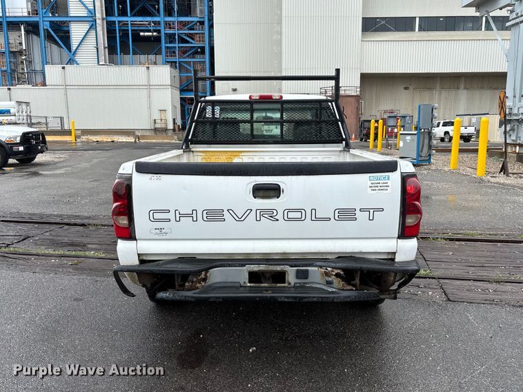image for item FC1985 2006 Chevrolet Silverado 1500 Ext. Cab pickup truck