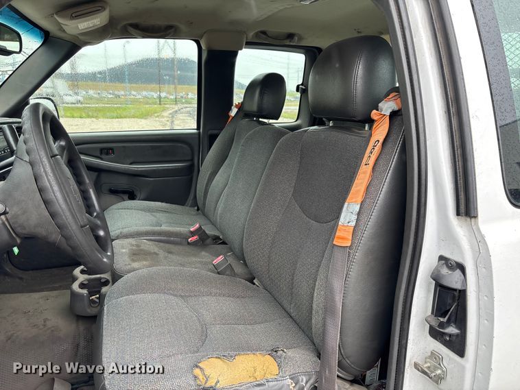 image for item FC1985 2006 Chevrolet Silverado 1500 Ext. Cab pickup truck